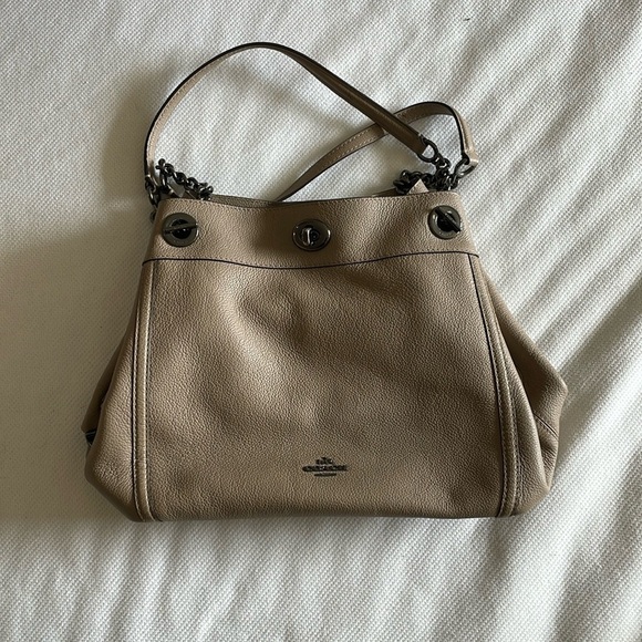 Coach Edie Turnlock shoulder bag / like new / F1748-36855 / dark tan leather - Picture 1 of 11